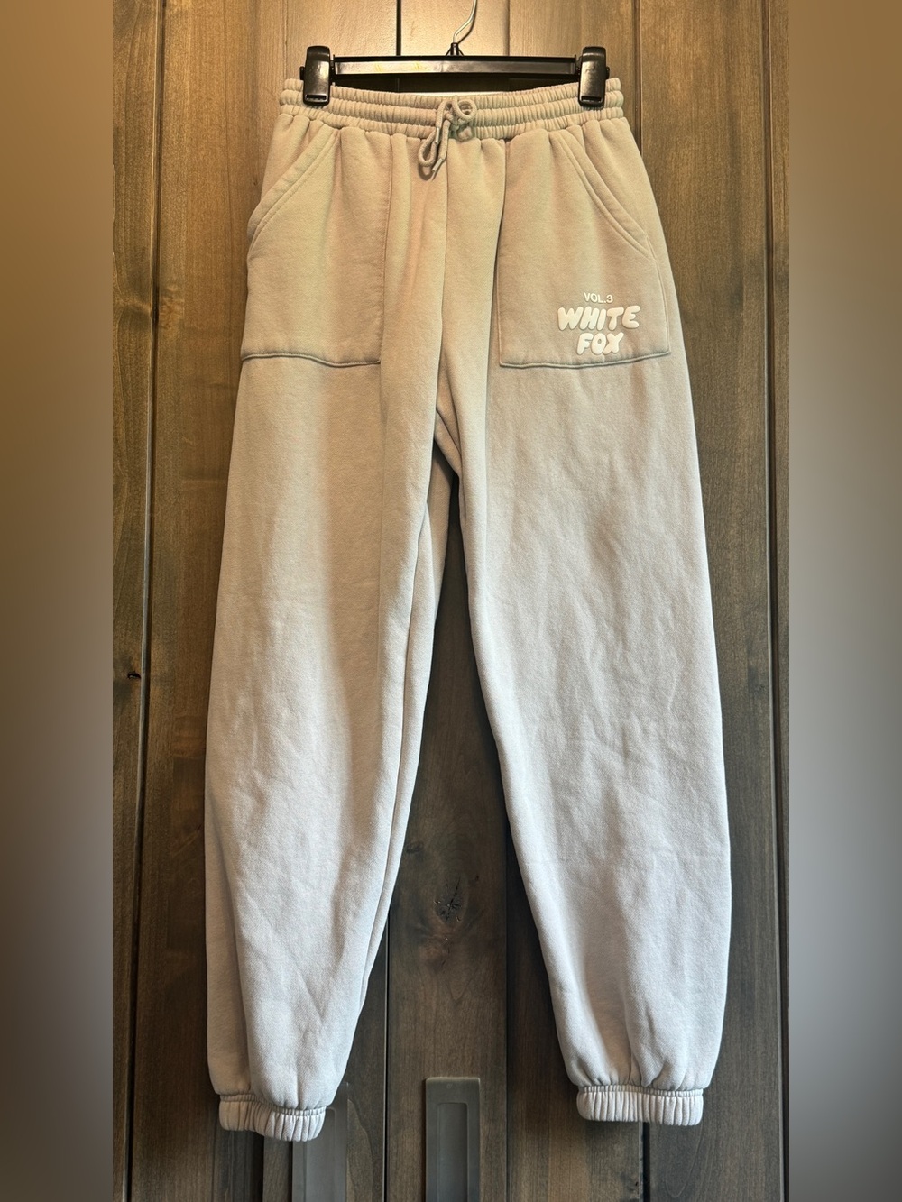White Fox Boutique Light Tan Beige Jogger Sweatpants Women’s Small